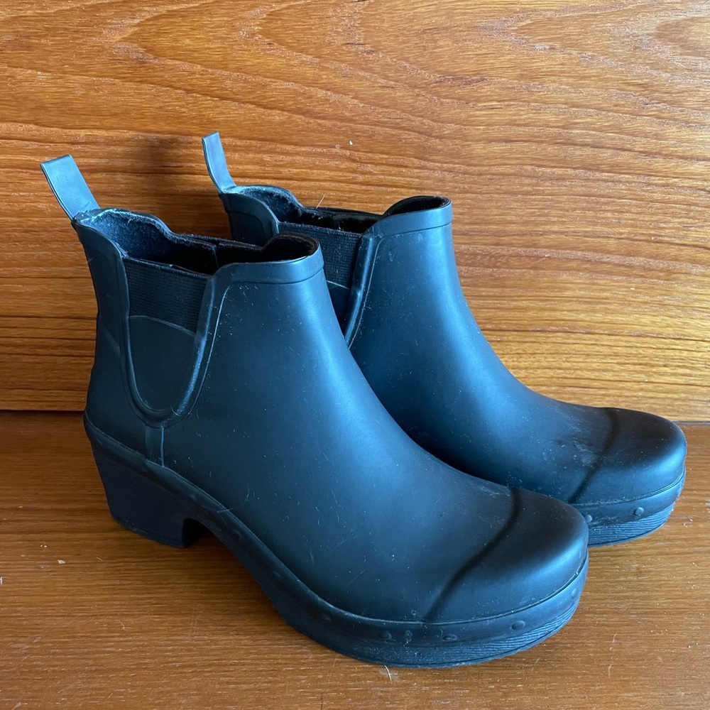 Dansko Rosa Rain Booties Sz 39